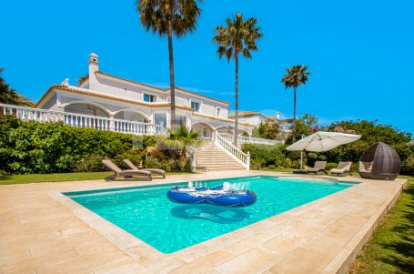 Impresionante Villa en Sotogrande Alto con magníficas vistas al mar para alquiler de verano