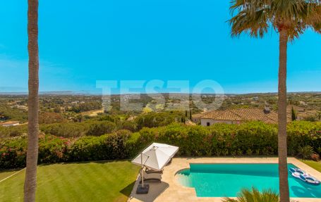 Stunning Villa in Sotogrande Alto with magnificent sea views for Summer rental