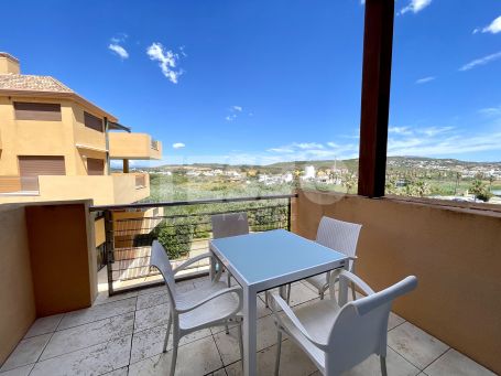TWO-BEDROOM APARTMENT IN RIBERA DEL MARLIN IN THE MARINA OF SOTOGRANDE FOR SALE