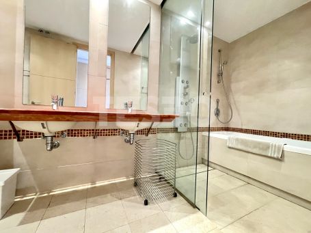 TWO-BEDROOM APARTMENT IN RIBERA DEL MARLIN IN THE MARINA OF SOTOGRANDE FOR SALE