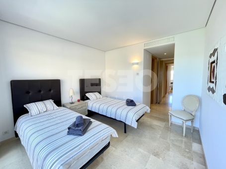 TWO-BEDROOM APARTMENT IN RIBERA DEL MARLIN IN THE MARINA OF SOTOGRANDE FOR SALE
