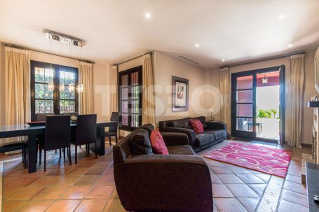 Maison de Ville à vendre en Los Cortijos de la Reserva, La Reserva