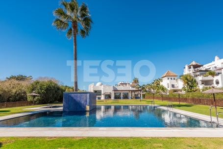 Exclusive Duplex Penthouse with total Privacy and Special Views at El Polo de Sotogrande resort