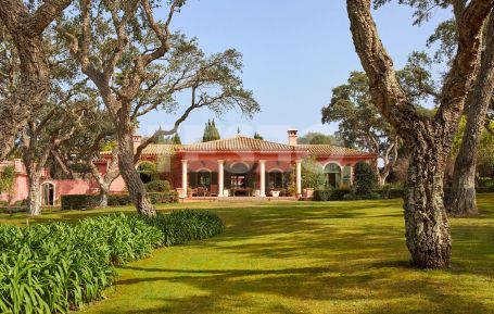 Charming Villa next to Valderrama Golf Course