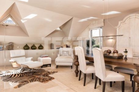 Penthouse direct beach location!