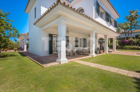 Beautiful villa in Sotogrande Costa for Summer rental.
