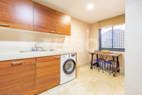 Apartment with river views in the El Polo urbanization