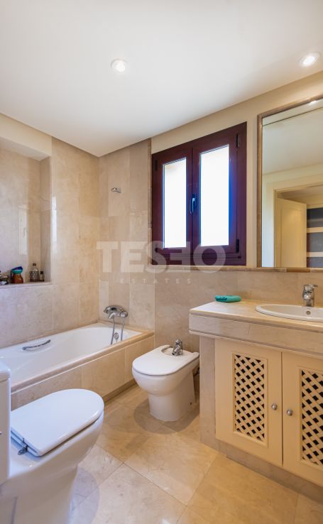Luxurious duplex penthouse located in one of the most prestigious urbanizations in Sotogrande,