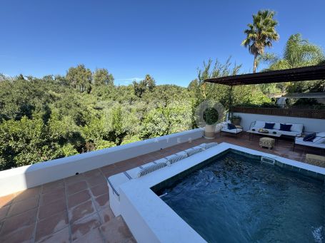 Exclusiva Casa Pareada de estilo andaluz en Patios de Valderrama