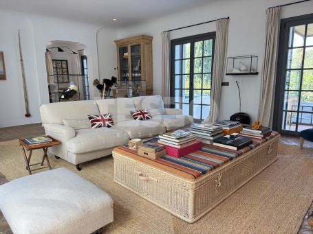 Exclusiva Casa Pareada de estilo andaluz en Patios de Valderrama