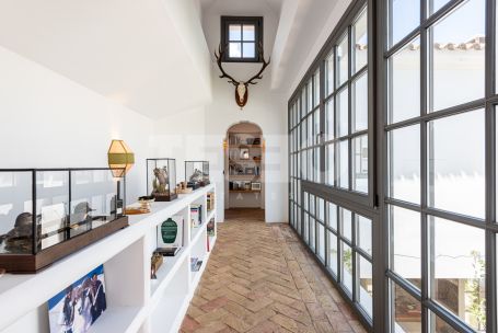 Exclusiva Casa Pareada de estilo andaluz en Patios de Valderrama