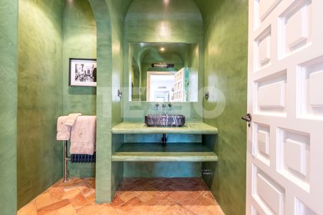 Exclusiva Casa Pareada de estilo andaluz en Patios de Valderrama