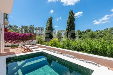 Exclusiva Casa Pareada de estilo andaluz en Patios de Valderrama