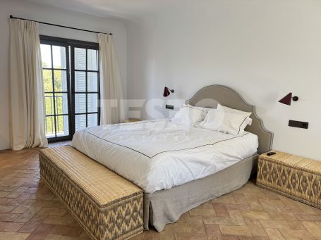 Exclusiva Casa Pareada de estilo andaluz en Patios de Valderrama