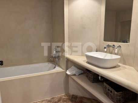 Exclusiva Casa Pareada de estilo andaluz en Patios de Valderrama