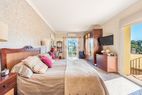 Villa for sale in Zona B, Sotogrande