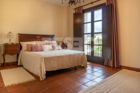 Precioso adosado de estilo Andaluz en venta en Cortijos de la Reserva