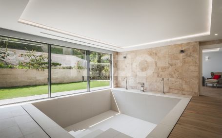 Impressive state-of-the-art recently completed villa in Kings and Queens
