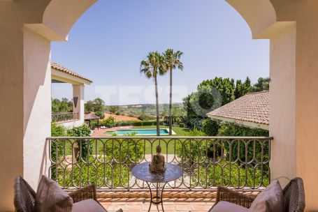 Majestic Andalusian style villa of an exceptional standard and located in a private area of Sotogrande Alto