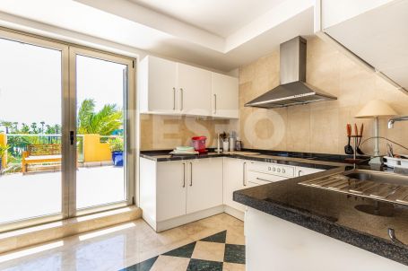 Exclusive penthouse for sale in Sotogrande Marina