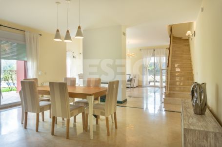 Villa à louer en Zona F, Sotogrande Alto