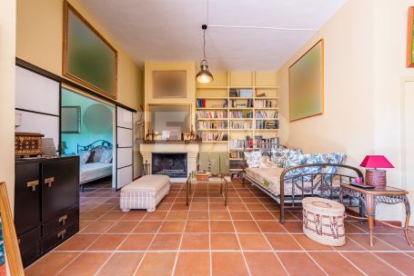 Villa con parcela colindante sin construir en Sotogrande Costa