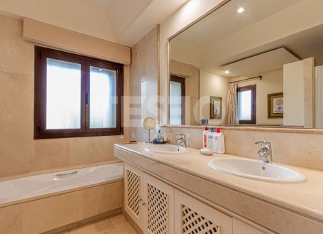 Amplio apartamento en Valgrande, Sotogrande