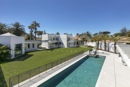 Villa for sale in Kings and Queens, Sotogrande