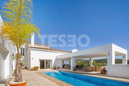 Villa de luxe avec vue sur la mer et la montagne à Zona E, Sotogrande, Cadiz