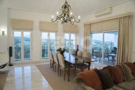 Villa de luxe avec vue sur la mer et la montagne à Zona E, Sotogrande, Cadiz