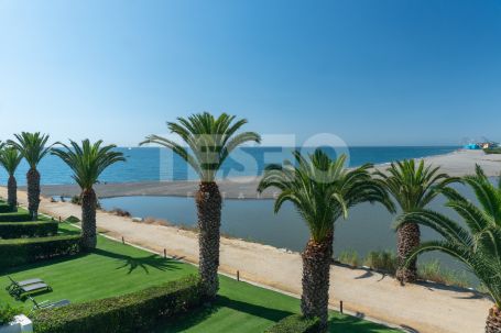 Duplex with amazing views and large terrace for rent in Paseo del Río, Sotogrande