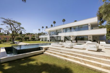 Villa Contemporánea en alquiler en Sotogrande Costa, Sotogrande