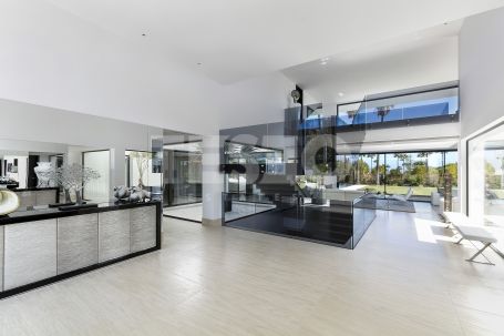 Contemporary Villa for rent in Sotogrande Costa, Sotogrande