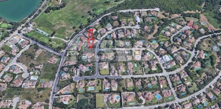 Plot for sale in the F zone