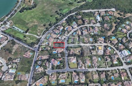 Plot for sale in the F zone