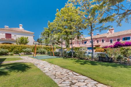 Town House for sale in El Casar Floresta, Sotogrande