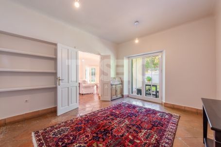 Villa pleine de charme dans une rue calme de la Zone C, Sotogrande