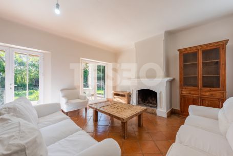Villa pleine de charme dans une rue calme de la Zone C, Sotogrande