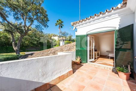 Villa pleine de charme dans une rue calme de la Zone C, Sotogrande