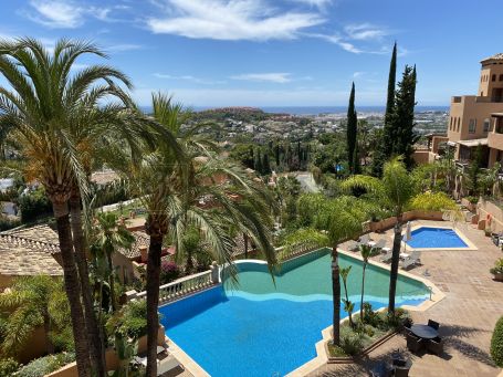 Spectacular open views to the sea and Golf Valley!