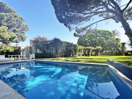 Exquisita Villa para Reformar en Casasola