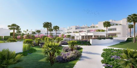 Ground Floor Apartment for sale in New Golden Mile, Estepona East