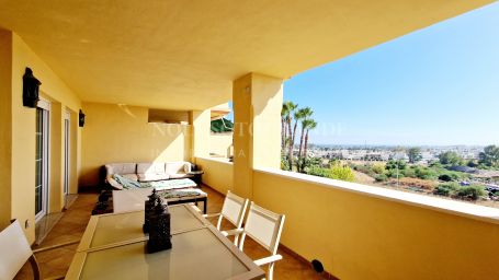 Apartamento en venta en Cumbres del Rodeo, Nueva Andalucia, Marbella