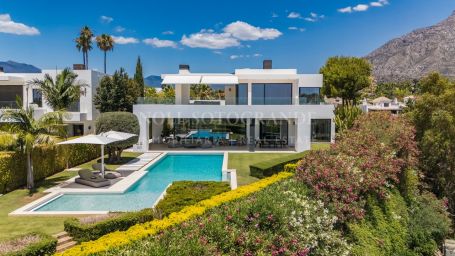 Villa en venta en Las Lomas del Marbella Club, Marbella Golden Mile, Marbella