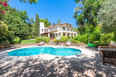 Villa en venta en Marbella Hill Club, Marbella Golden Mile, Marbella