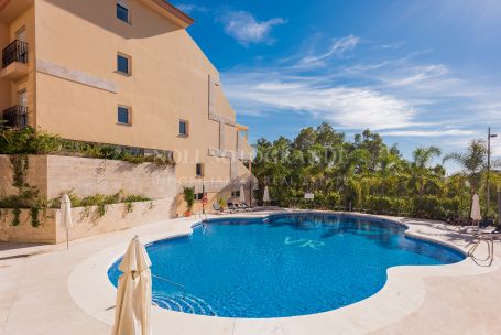 Apartamento Planta Baja en venta en Vista Real, Nueva Andalucia, Marbella