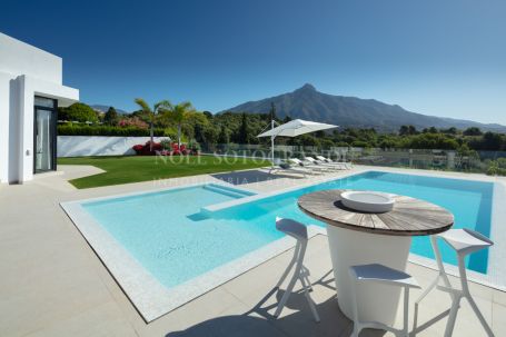 Villa zum Verkauf in Aloha, Nueva Andalucia, Marbella