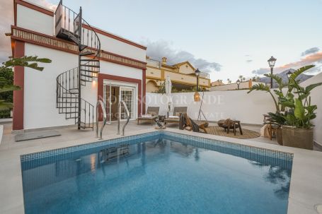Villa en venta en Aldea Dorada, Nueva Andalucia, Marbella