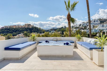 Town House for sale in La Quinta Hills, Benahavis