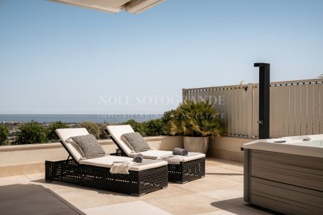 Ground Floor Apartment for sale in Monte Halcones, Benahavis